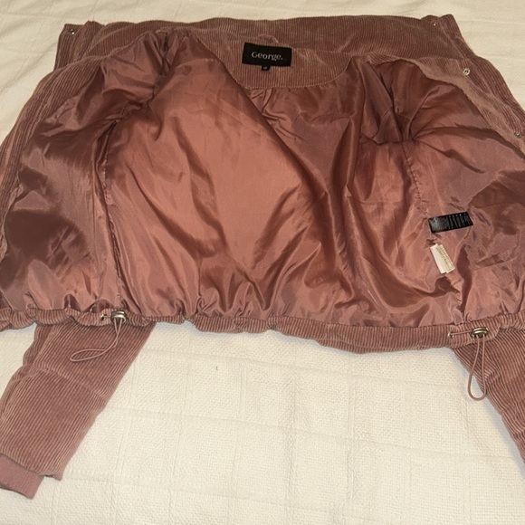 Women’s Corduroy Crop Puffer Jacket - Picture 9 of 9
